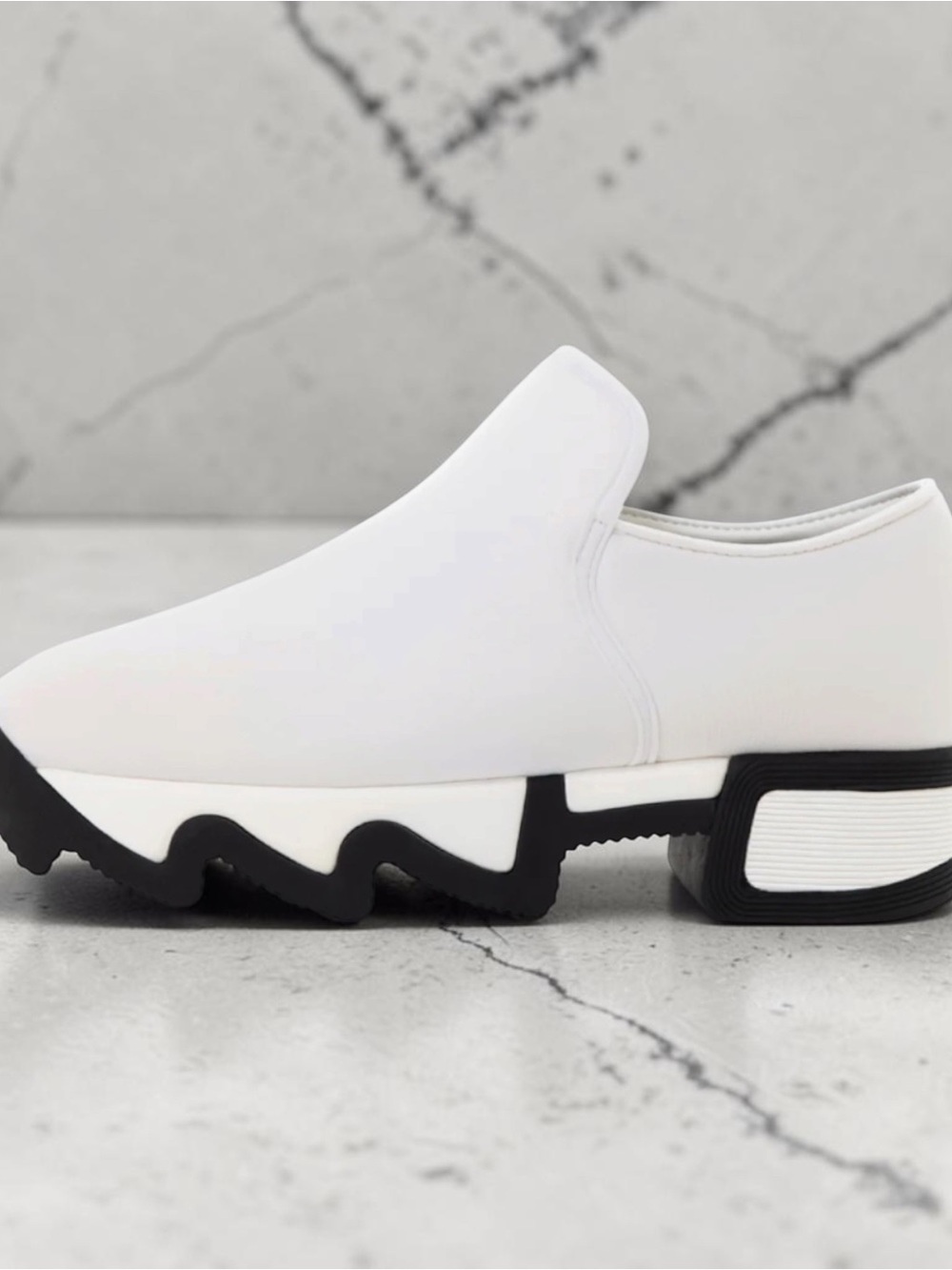 IRI NYC WOMENS WHITE NEOPRENE SNEAKERS